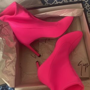 Pink Giuseppe